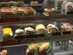 -星巴克臻选(盐城金鹰聚龙湖店)