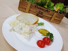 德大色拉-德大西餐社(云南南路店)