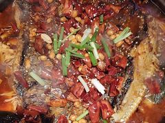 -鸣记脆皮烤鱼·海鲜烤鱼(三八广场店)