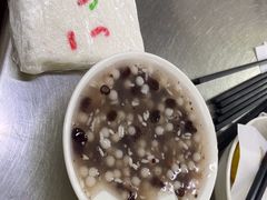 -芳婆糕团店(王府大街店)