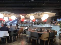 大堂-日进一片海.生腌海鲜火锅.宵夜烧烤(三里屯总店)