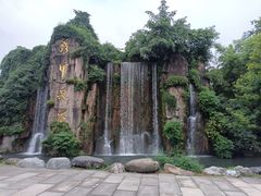 -峨眉山报国寺