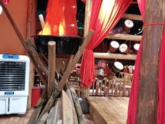 -老滇山寨•云南特色菜•地方菜•民族风情歌舞表演(金碧店)