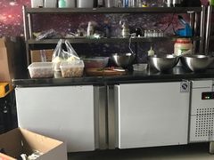 -臻鲜燕海鲜融合餐厅(金陵style店)