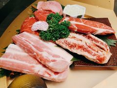 -铭牛烧肉·和牛海鲜自助(高新月牙湖店)
