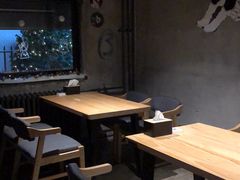大堂-晃晃悠悠酒肉合作社
