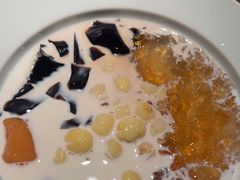 -RUXU入续糖水铺与包(卓悦中心店)