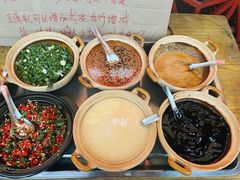 -郭婆婆疯子鸡·土货江湖菜馆