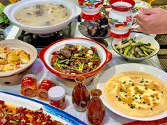 -霄汉牛三鲜湖北砂锅菜(万松园2店)