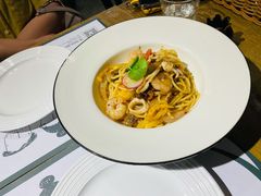 -静香HOUSE·全时段融合餐厅(七星欢乐颂店)