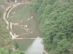 -龙潭大峡谷