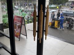 -必胜客(大宁路店)