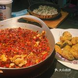 看到小笼包的图片太诱人了   环境： 店面很大