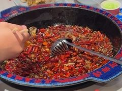 -何师傅美蛙鱼头(汉街店)