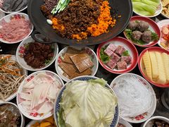 -沸炉重庆老火锅(军事博物馆店)