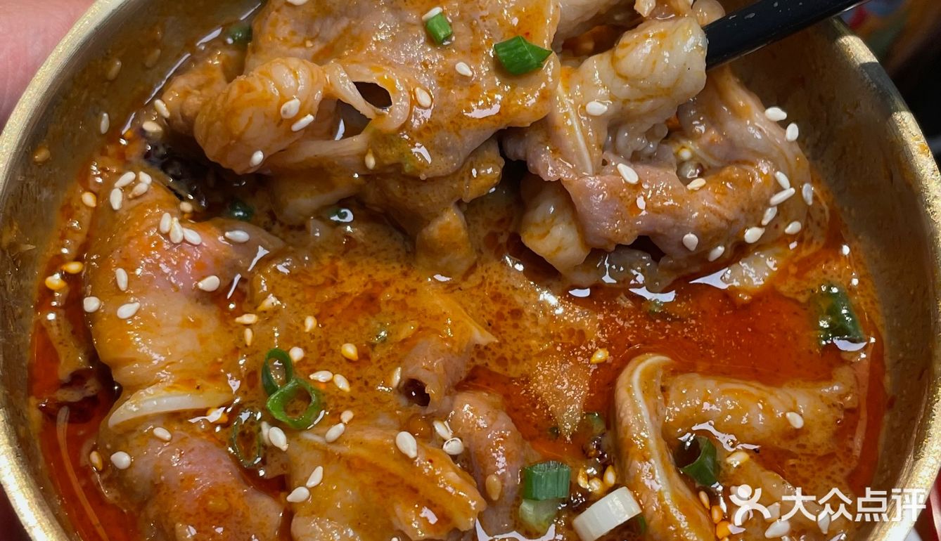 成都巨好吃的冰煮羊肉汤🐑吃完我想去北方了！