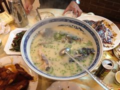 鱼头白汤-旭龙鱼头王(航华店)
