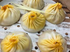 手拆蟹粉小笼包-苏小柳点心·手作小笼包(新街口分院店)