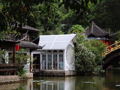 -龙凤山庄影视度假村