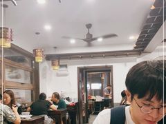 大堂-长人馄饨铺(解放街店)