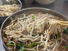 -正宗杨记普洱酸醋米线(总店)