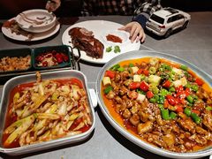 老巷子肥肠鸡-付掌柜在成都·热炒砂锅集(金禾店)