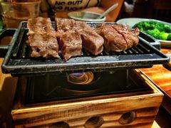 牛扒-Lia Cafe Bar Restaurant松山咖啡屋