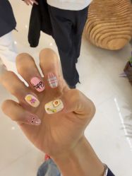 -尤米一站式美甲美睫