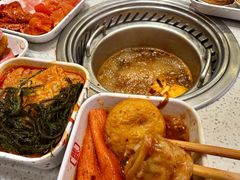 -龍歌自助小火锅(市南金茂湾店)