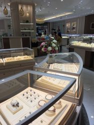 -世纪缘珠宝(济南品牌店)