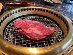 现切肩胛牛排-老乾杯和牛烧肉(王府中环店)