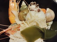 -广州万富希尔顿酒店·感趣自助餐厅·金秋蟹宴生蚝海鲜刺身