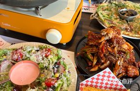 Xiao Li's Spicy Stir-Fried Crab with Sauce