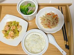 -鲸育宝宝月嫂(徐汇店)