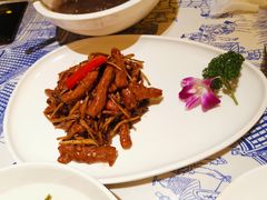 茶树菇牛柳-江南韵·无锡太湖文化体验餐厅(凤凰天街店)