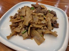 酸笋炒牛肉-美极鲜食坊(宝安南路店)