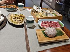 -四点金粥底火锅(沂州里店)