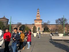 -斯福尔扎古堡