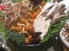 -享月汤皇·海鲜小火锅·聚会(曲江创意谷店)