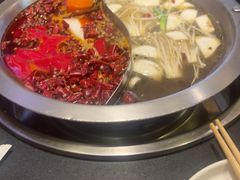 -沸炉重庆老火锅(军事博物馆店)