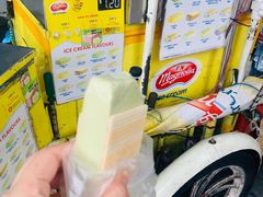 -詹爷爷乌节路街头冰淇淋