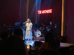 -TZ House音乐现场(来福士中心店)