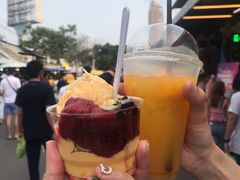 -卷心菜和避孕套餐厅(Pattaya)