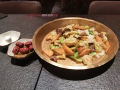 包菜炒囊-丝路金桃·新疆菜(徐汇店)