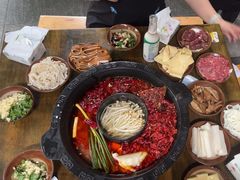 -黄潇洒老火锅(九眼桥宏济巷店)
