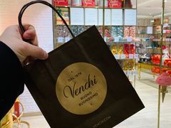 -VENCHI 闻绮(北京国贸商城店)