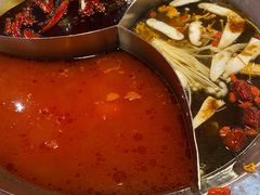艳红酸辣三拼锅-陈艳红火锅菜·冒菜(簋街店)