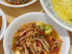 -李与白包子铺(桐梓林店)