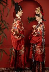 -挪娅婚纱摄影皇家会所