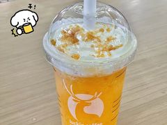 闪光橙橙瑞纳冰-瑞幸咖啡(东城汇店)